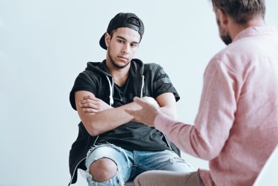 ¿Cómo tratar con adolescentes problemáticos? 9 como tratar con adolescentes problematicos
